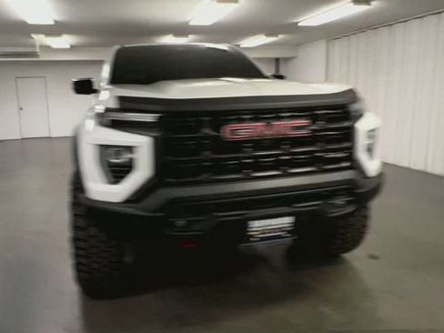Used 2024 GMC Canyon AT4X w/ AT4X AEV Edition AWD/4WD image 3