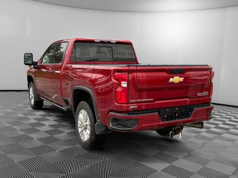Used 2022 Chevrolet Silverado 2500 High Country w/ Safety Package II AWD/4WD image 3