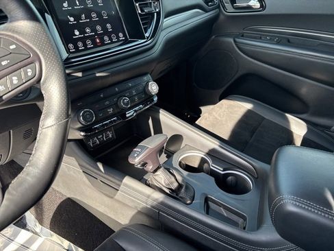 Used 2022 Dodge Durango GT image 18