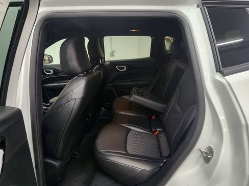 New 2026 Jeep Compass Latitude image 34