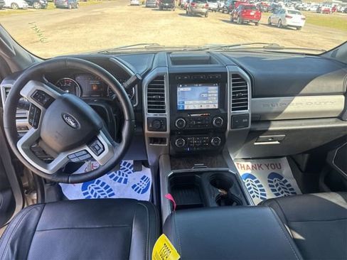 Used 2017 Ford F250 Lariat w/ Lariat Ultimate Package image 7