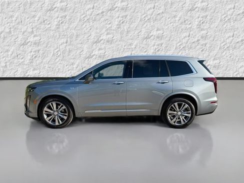 Used 2024 Cadillac XT6 Premium Luxury FWD image 6