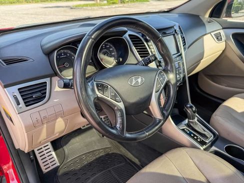 Used 2013 Hyundai Elantra GT w/ Style Pkg FWD image 12