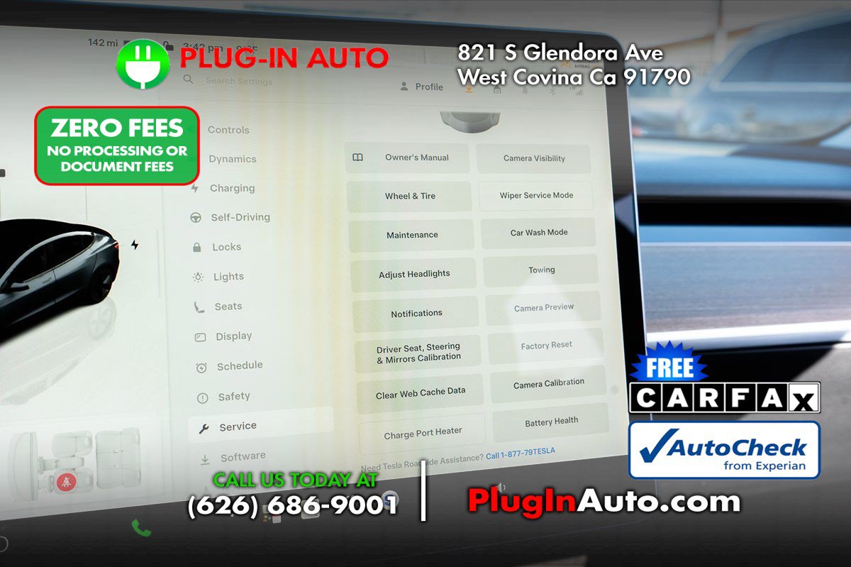 Used 2023 Tesla Model 3 Standard Range RWD image 29