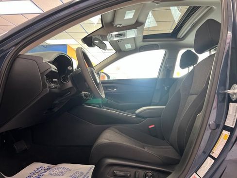 Used 2025 Honda Accord SE image 19