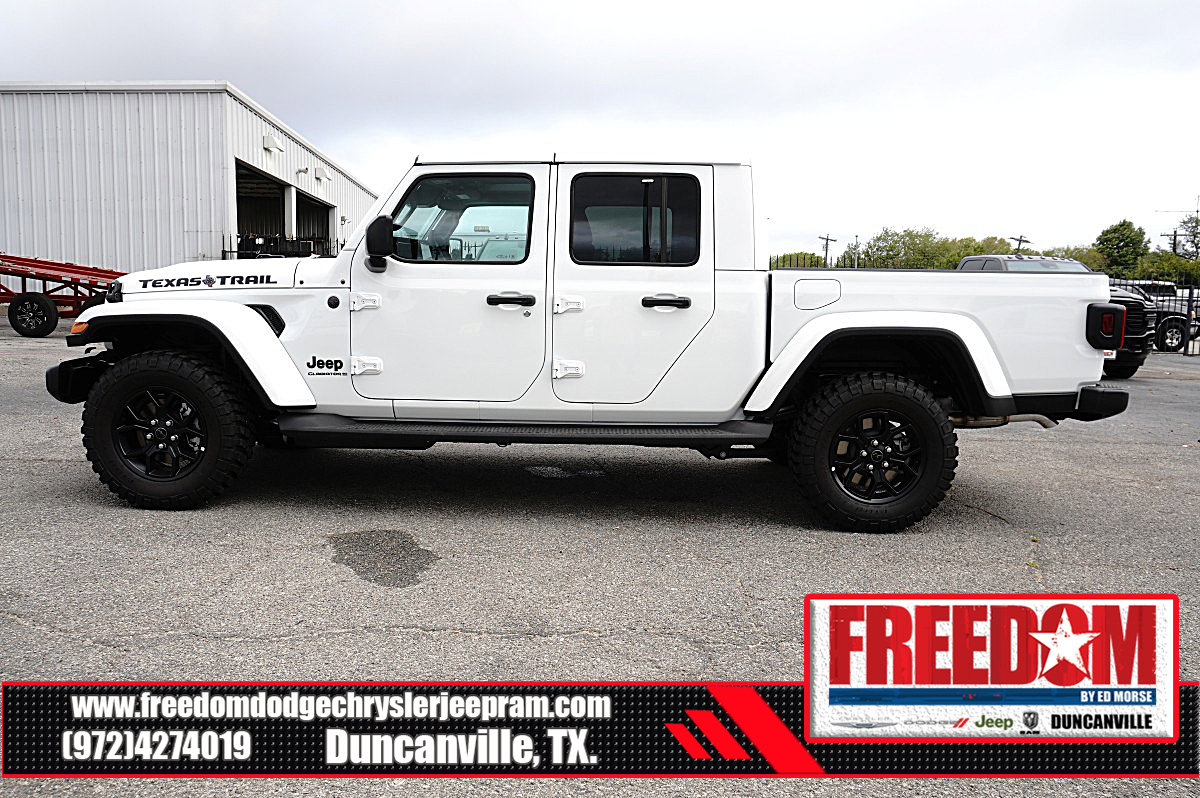 New 2026 Jeep Gladiator Sport AWD/4WD image 2