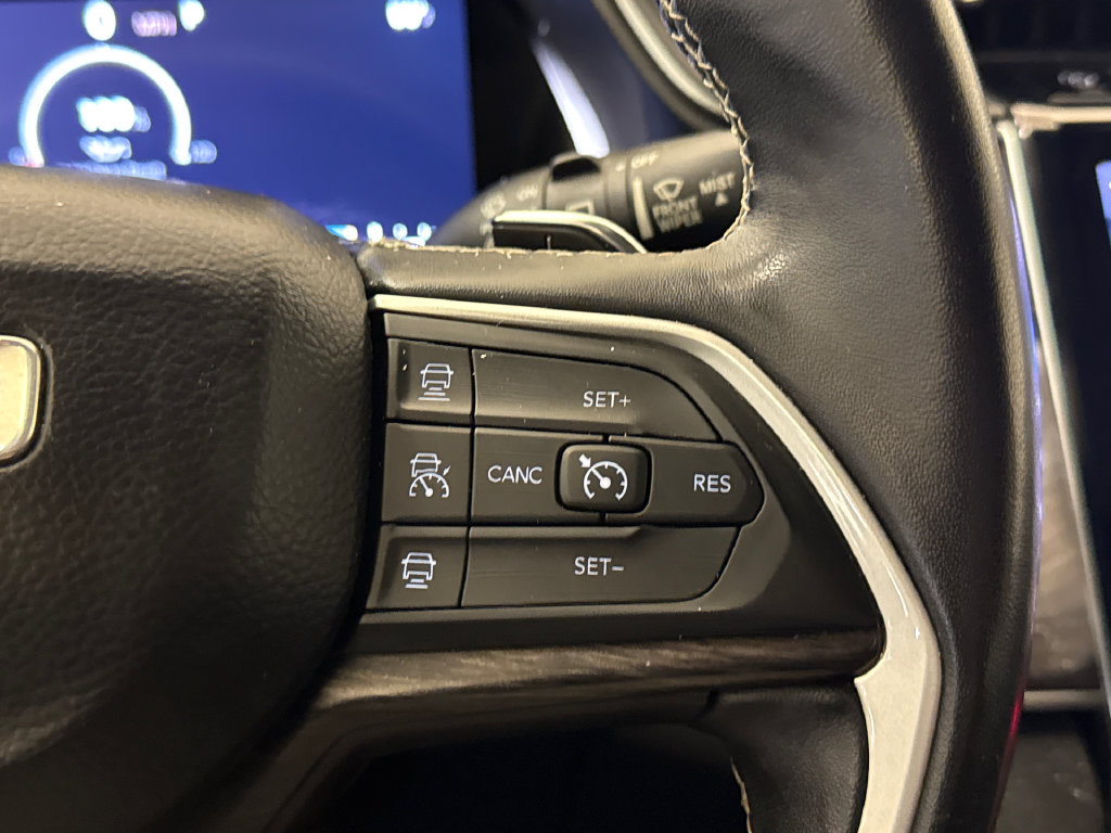 Used 2022 Jeep Grand Cherokee L Limited w/ Luxury Tech Group II AWD/4WD image 33
