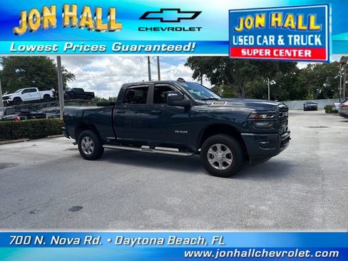 Used 2025 RAM 2500 Big Horn AWD/4WD image 10