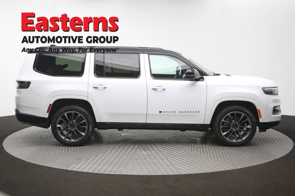 Used 2025 Jeep Grand Wagoneer Series III w/ Rear Seat Video Group 1 AWD/4WD image 5