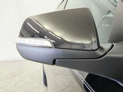 Used 2023 Chevrolet Traverse LT w/ LPO, Floor Liner Package AWD/4WD image 36