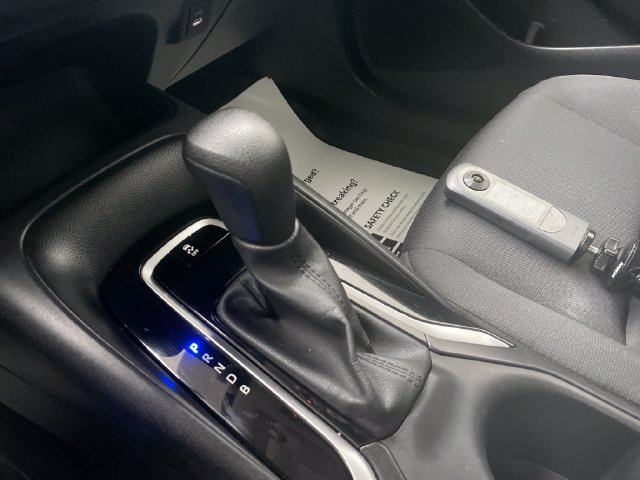 Used 2024 Toyota Corolla LE FWD image 15