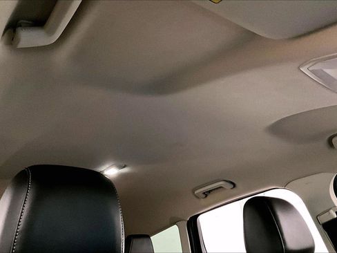 Used 2016 Ford Escape Titanium image 21