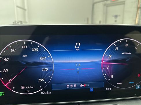 Used 2025 Mercedes-Benz C 300 Sedan image 12