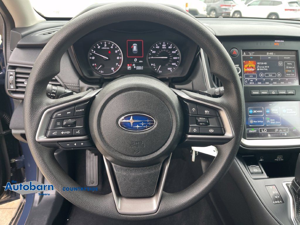 Used 2025 Subaru Outback AWD/4WD image 12