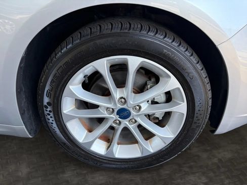 Used 2019 Ford Fusion SE FWD image 35