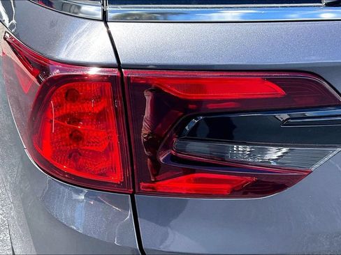 Used 2025 Honda Odyssey EX-L image 23