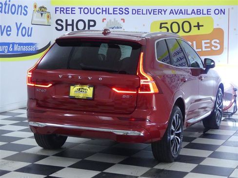 Used 2023 Volvo XC60 B5 Plus w/ Protection Package AWD/4WD image 7