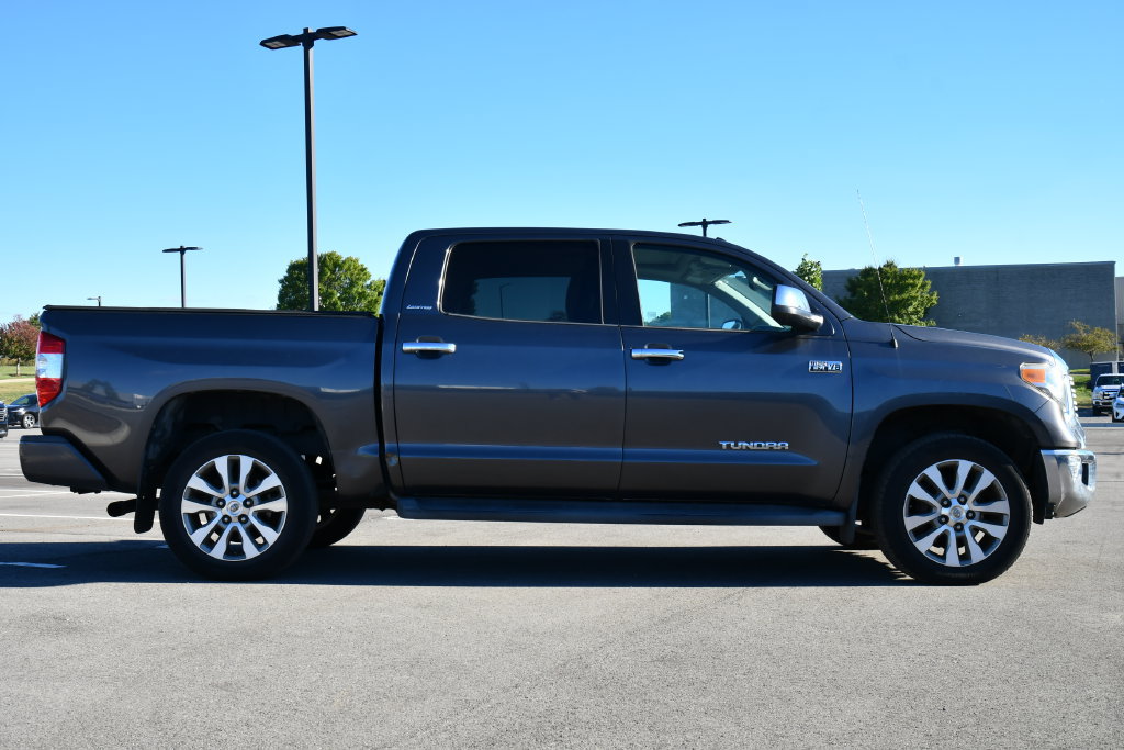 Used 2015 Toyota Tundra Limited w/ Limited Premium Package AWD/4WD image 12