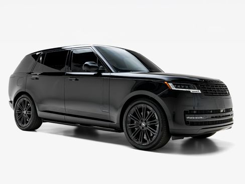 Used 2025 Land Rover Range Rover Long Wheelbase Autobiography AWD/4WD image 5