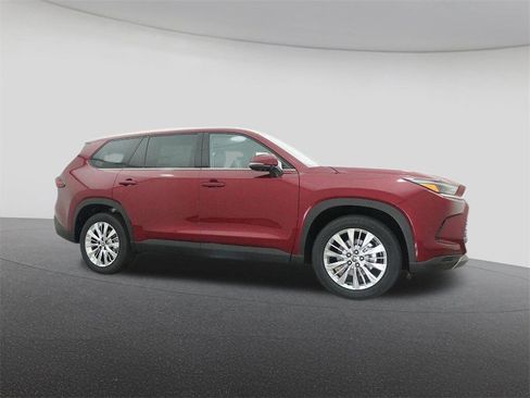 New 2026 Toyota Grand Highlander Platinum image 28