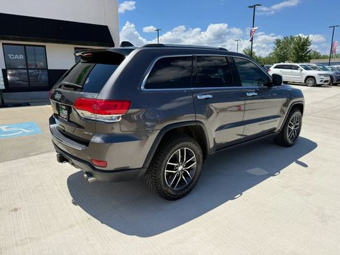 Used 2018 Jeep Grand Cherokee Limited w/ Trailer Tow Group IV AWD/4WD image 17