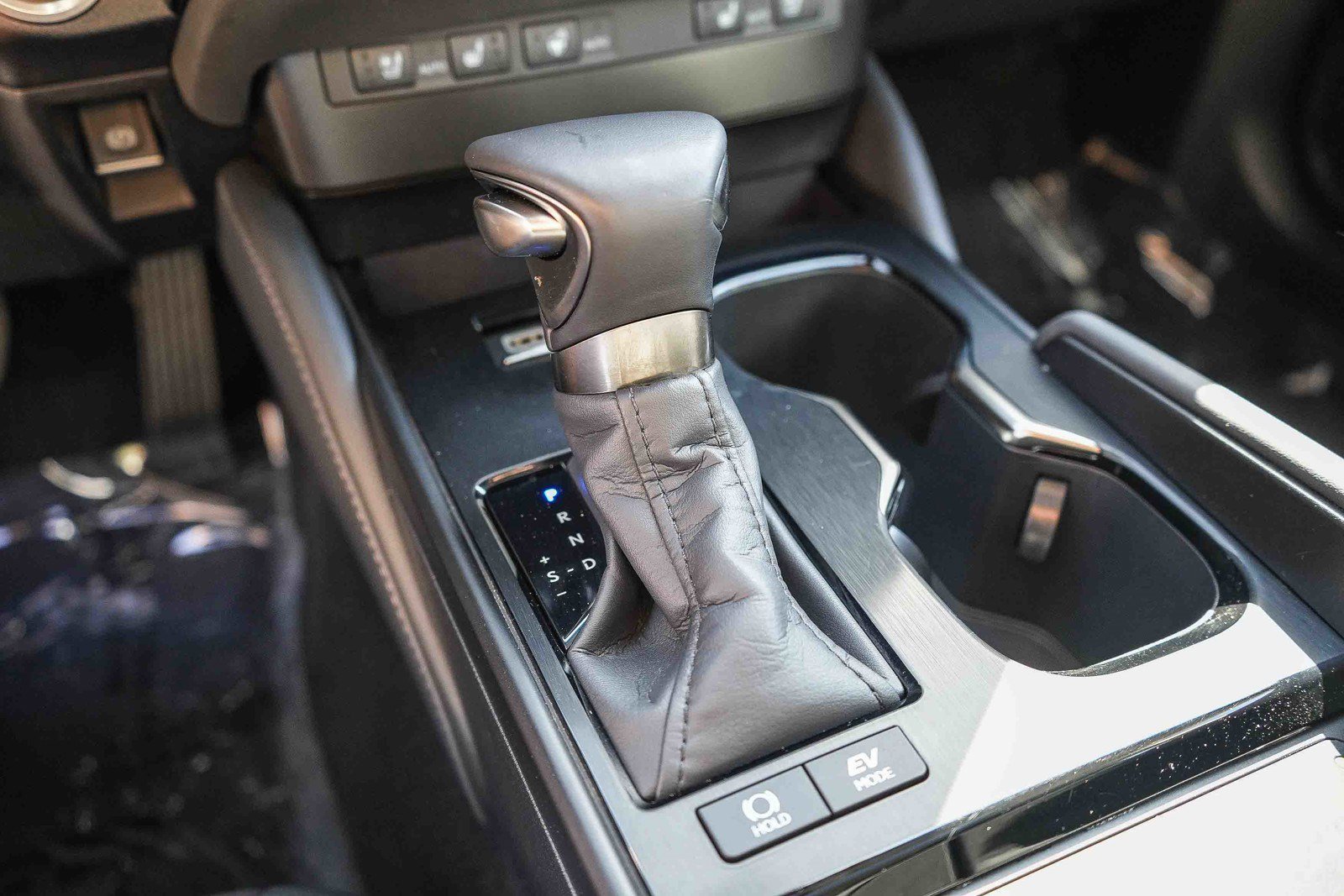 Certified 2025 Lexus ES 300h w/ Premium Package FWD image 19