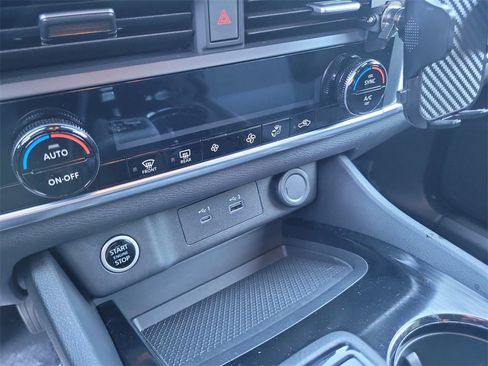 Certified 2023 Nissan Rogue SV image 11