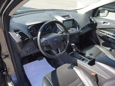 Used 2017 Ford Escape Titanium AWD/4WD image 23