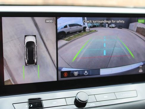 Used 2025 Nissan Rogue SL w/ SL Premium Package image 8