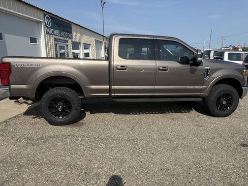 Used 2022 Ford F250 Lariat w/ Tremor Off-Road Package AWD/4WD image 4