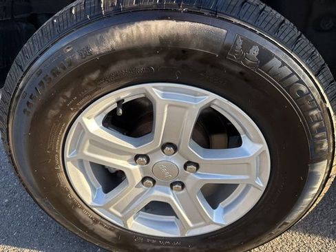 Used 2022 Jeep Wrangler Unlimited Sport image 10