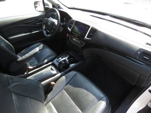 Used 2018 Honda Pilot Elite image 13