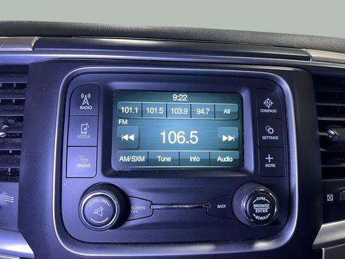 Used 2017 RAM 1500 Classic SLT AWD/4WD image 27