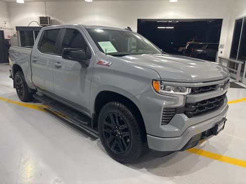 Used 2024 Chevrolet Silverado 1500 RST image 4