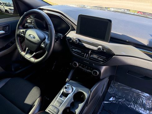 Used 2024 Ford Escape ST-Line w/ Cold Weather Package image 25