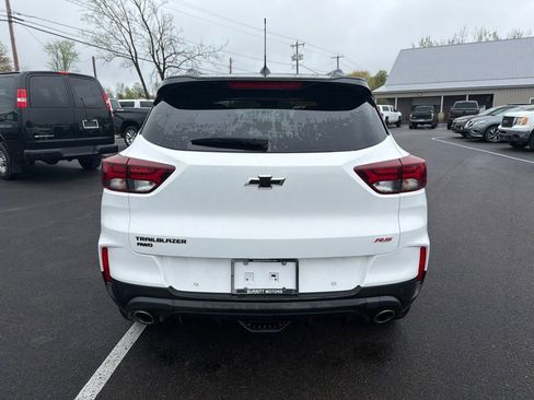 Used 2022 Chevrolet TrailBlazer RS w/ Sun and Liftgate Package AWD/4WD image 4