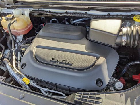 Used 2019 Chrysler Pacifica Touring Plus w/ Advanced Safetytec Group image 33