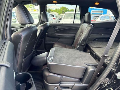 Used 2022 Honda Pilot Black Edition image 11