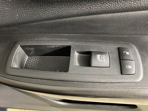 Used 2020 Jeep Cherokee Trailhawk w/ Cold Weather Group image 30