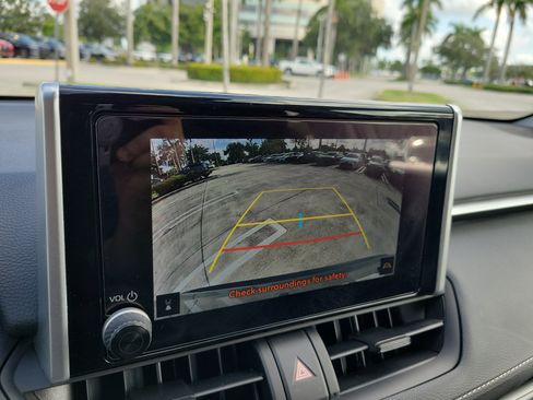 Certified 2025 Toyota RAV4 LE FWD image 29