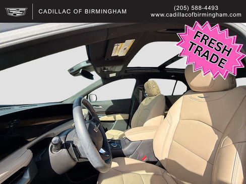 Certified 2025 Cadillac XT4 Premium Luxury w/ Cold Weather Package image 11