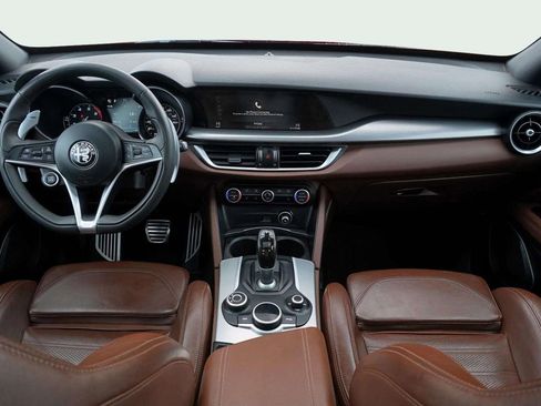 Used 2018 Alfa Romeo Stelvio Ti Sport image 16