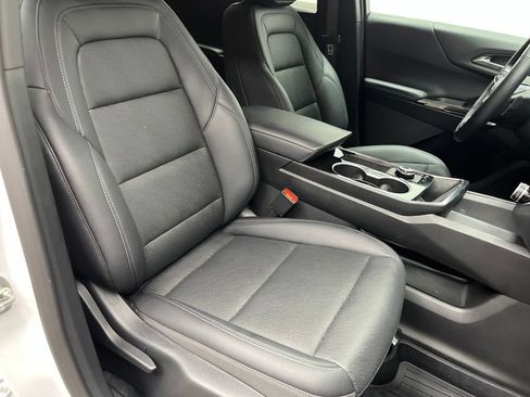 Used 2026 Chevrolet Equinox LT w/ Convenience Package II AWD/4WD image 24