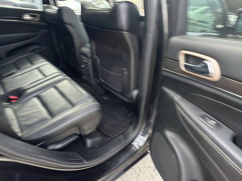 Used 2014 Jeep Grand Cherokee Overland w/ Trailer Tow Group IV image 23