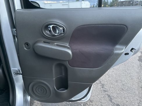 Used 2011 Nissan Cube 1.8 S w/ Interior Illumination Pkg image 21