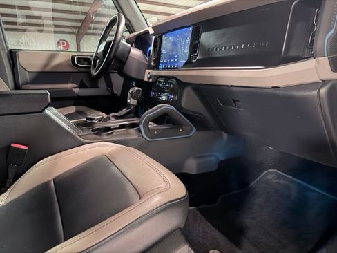 Used 2023 Ford Bronco Wildtrak AWD/4WD image 17