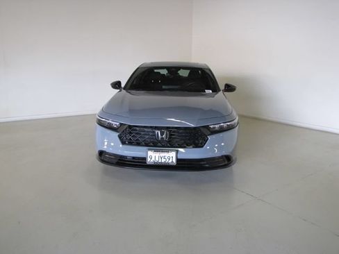 Used 2023 Honda Accord Sport image 2