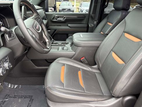 Used 2024 GMC Sierra 2500 AT4 w/ AT4 Premium Plus Package image 16