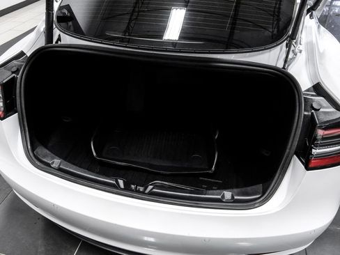 Used 2022 Tesla Model 3 Long Range AWD/4WD image 51