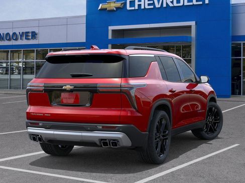 New 2026 Chevrolet Traverse LT w/ Driver Confidence Package AWD/4WD image 4